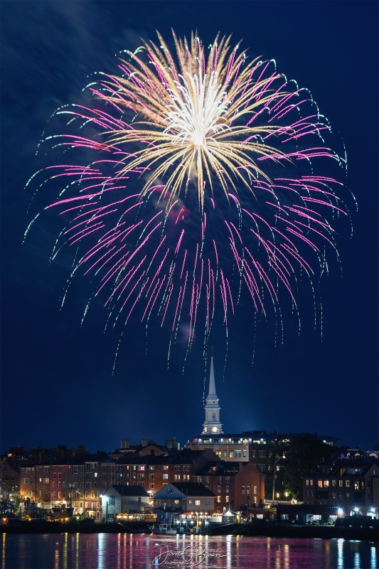 Portsmouth NH Fireworks 2023
Portsmouth never fails to bring on a stunning display for the 4th of July
7/5/23 
Keywords: 4th of July, Fireworks, Portsmouth NH
