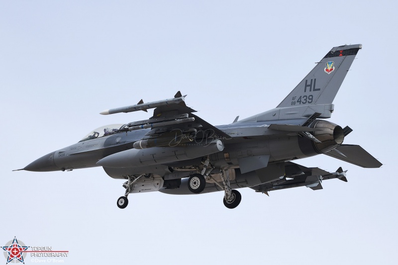 Gomer 01 landing RW 3R
88-0439 / 24th TASS
Hill AFB

