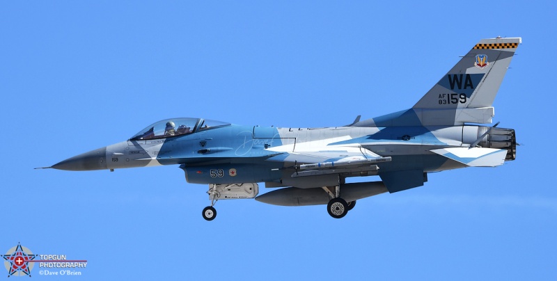 Viper 31 flight landing RW3L
83-1159 (Splinter Scheme)
F-16 Aggressor 64th AGRS
