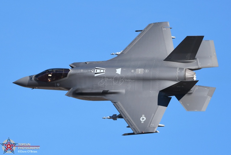 SCAT 02 flexing
15-5168 - F-35 Lightning II
6th WPS - Nellis AFB
