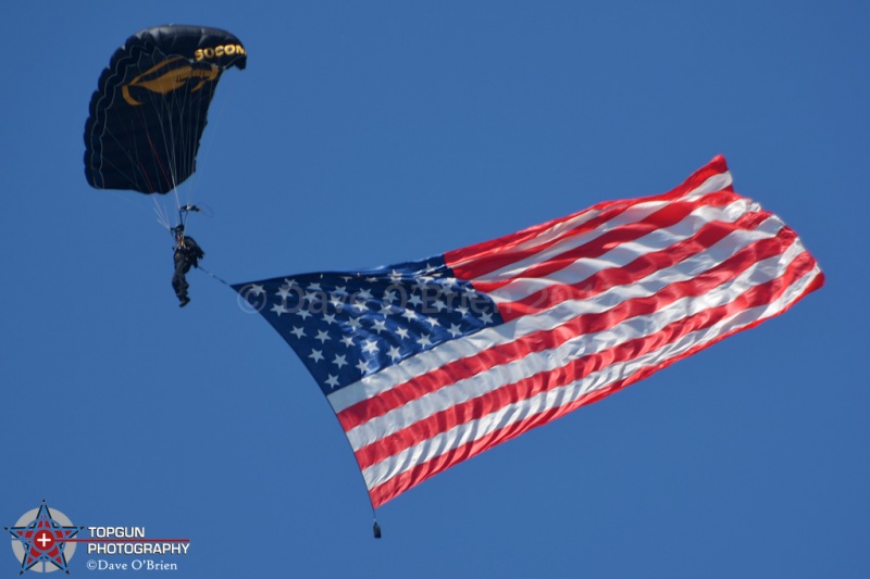 US SOCOM parachute team opens the show on Saturday
Keywords: RhodeIslandAirShow2017,