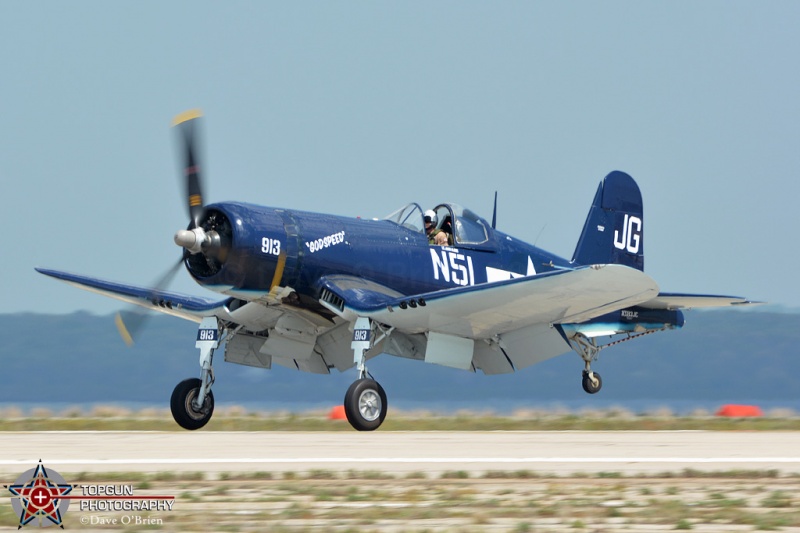 Mark Murphy in his F4U Corsair II
Keywords: RhodeIslandAirShow2017