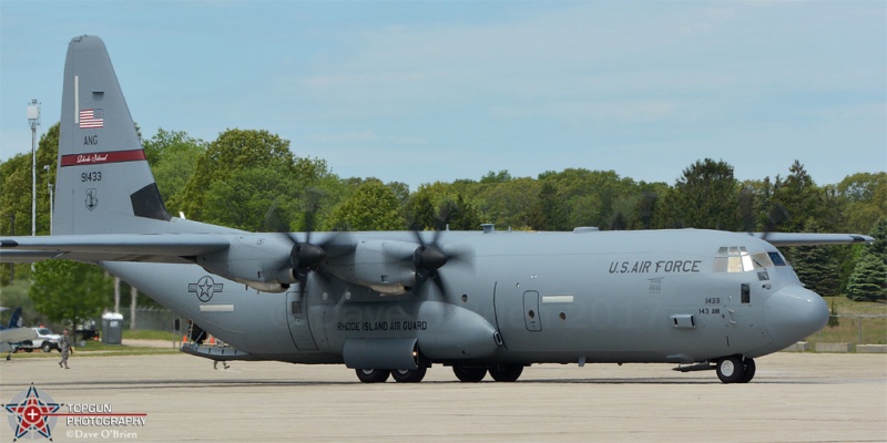 143rd AW taxi's out
Keywords: RhodeIslandAirShow2017 Dynamic Military Display