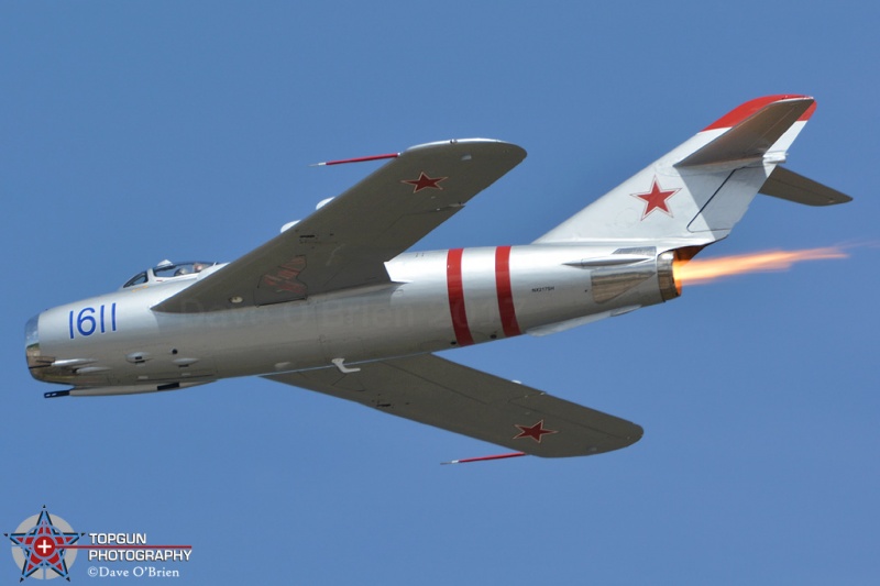 Randy Ball and his Mig-17
Keywords: RhodeIslandAirShow2017 