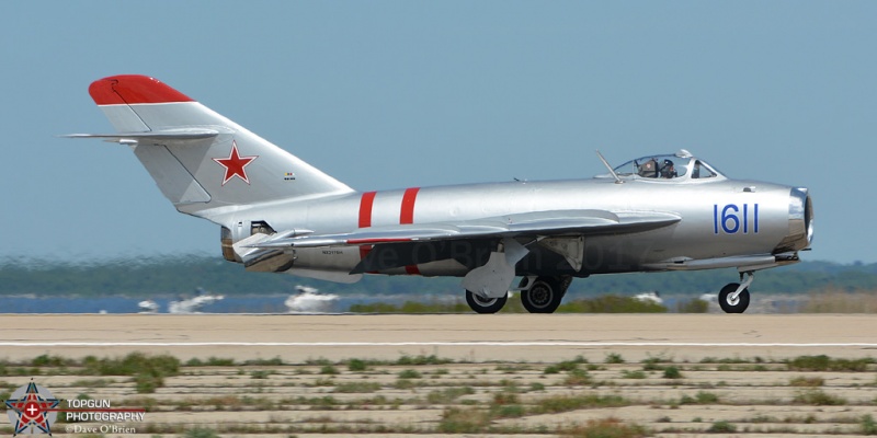 Randy Ball and his Mig-17
Keywords: RhodeIslandAirShow2017 