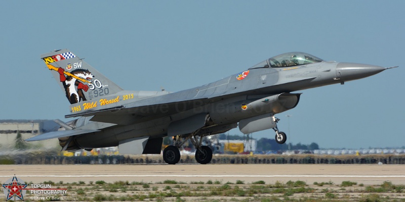 F-16 Viper Demo touching down
Keywords: RhodeIslandAirShow2017 F16ViperDemo