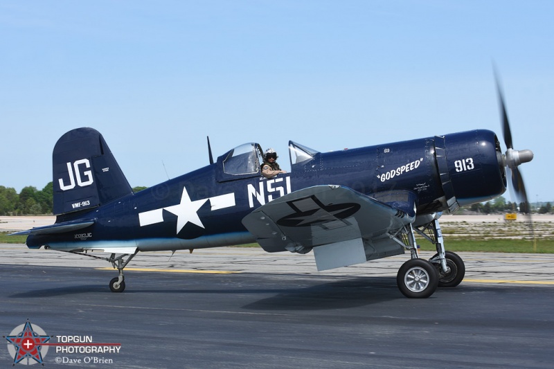 Mark Murphy in his F4U Corsair II
Keywords: RhodeIslandAirShow2017