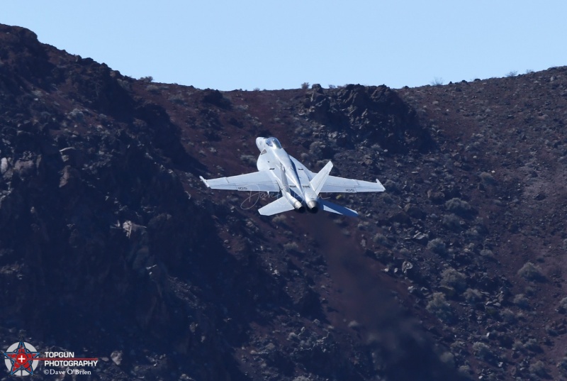 F/A-18E / VFA-143 Pukin Dogs - AG-105 / 169115
KNIGHT32 coming up over the ridge
Keywords: Star Wars Canyon, Low Level, Jedi Transition, Edwards AFB, Panamint Springs, Death Valley, USAF, US Navy, US Marines