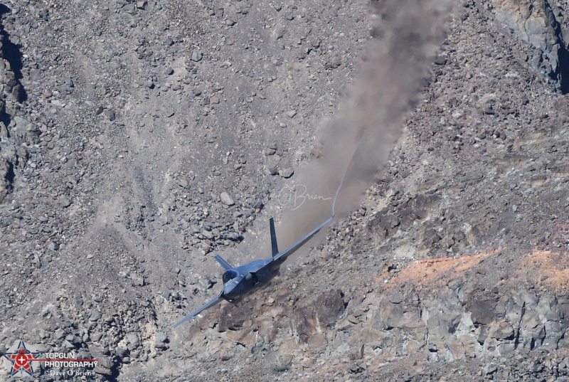 F-35C / VX-9 Vampires - XE-104 / 168841
VAMPIRE 11 dives over Pano
Keywords: Star Wars Canyon, Low Level, Jedi Transition, Edwards AFB, Panamint Springs, Death Valley, USAF, US Navy, US Marines, F-35C