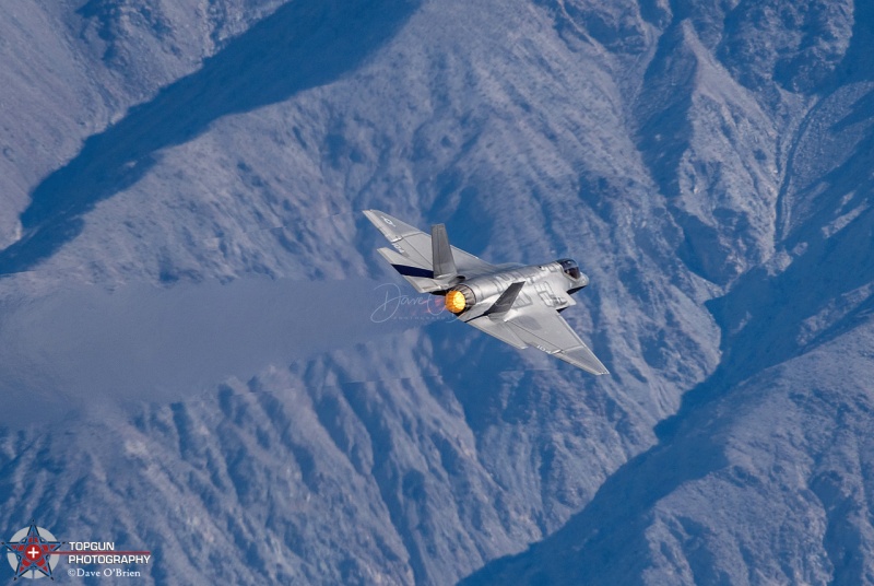 F-35C / VX-9 Vampires - XE-104 / 168841
VAMPIRE 12 departs the canyon to the east.
Keywords: Star Wars Canyon, Low Level, Jedi Transition, Edwards AFB, Panamint Springs, Death Valley, USAF, US Navy, US Marines, F-35C