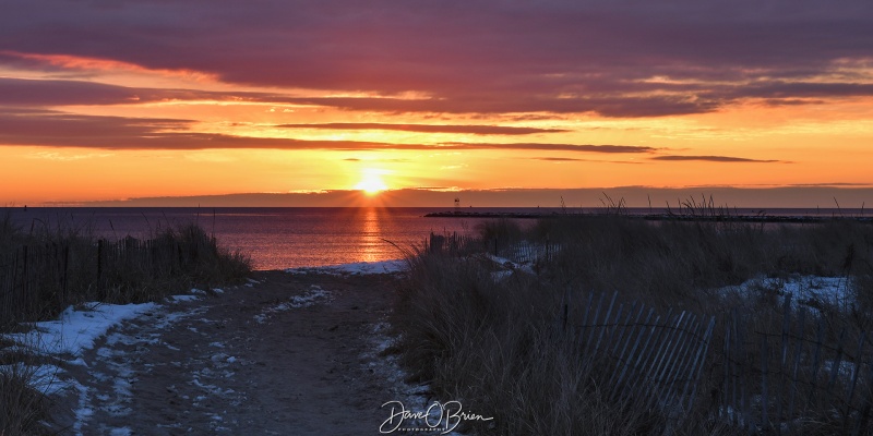 Went across into Salisbury, MA
Salisbury State Park, MA
1/23/24
Keywords: Sunrises, New England, Salisbury MA