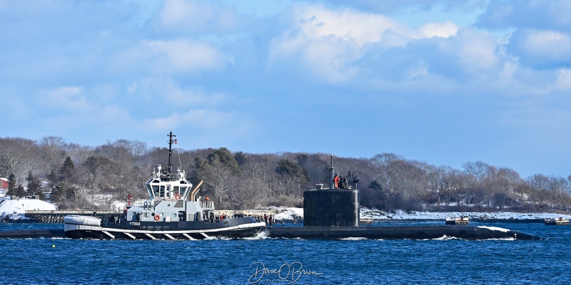 Agamenticus Tug & USS Cheyenne SSN 
New Castle, NH
1/20/26
Keywords: New Hampshire Coast, New Castle NH, Agamenticus Tug, USS Cheyenne SSN-772