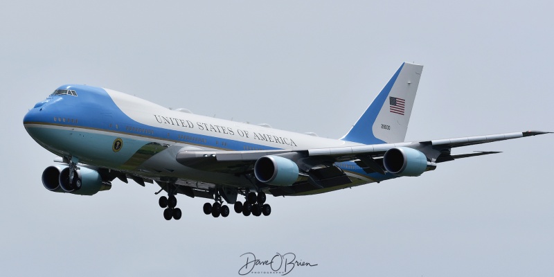 VENUS1 works the pattern
VC-25 / 82-8000	
PAS / Andrews AFB
8/3/21
Keywords: Military Aviation, PSM, Pease, Portsmouth Airport, VC-25, Air Force One, Presidents plane, 747