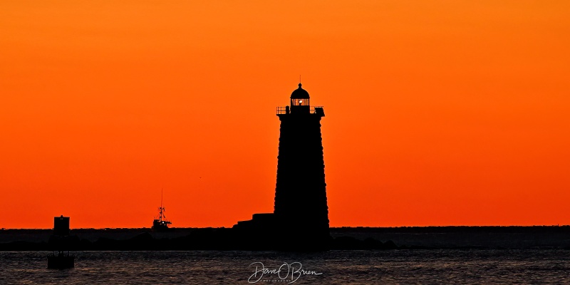 Whaleback Lighthouse Sunrise
New Castle Commons, NH
12/18/25
Keywords: New England Coast, Sunrise, New Castle NH, Whaleback Lighthouse