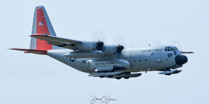 SKIER41 working RW34
LC-130H / 73-3300
139th AS / Schenectady NY
9/10/22
Keywords: Military Aviation, KPSM, Pease, Portsmouth Airport, C-130